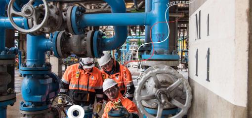 Digital Industrial at the Oleum training center: use of digital equipment for mobility. Total Flanders refinery in Mardyck-Dunkirk.