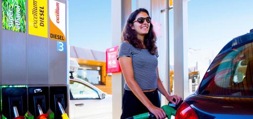 Customer at a service station